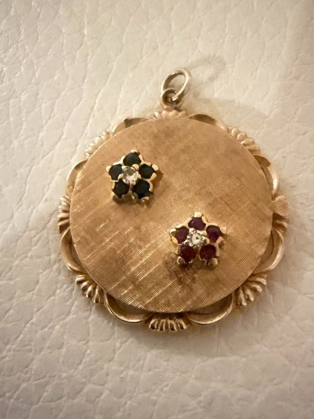 VINTAGE 14K YELLOW GOLD TEXTURED PENDANT GEMSTONE SAPPHIRE RUBY DIAMOND FLOWER